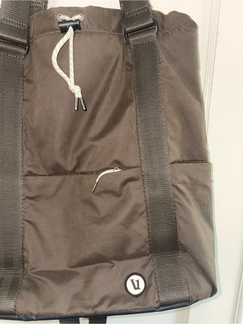 VUORI V1 Convertible Tote Bag - Picture 3 of 13